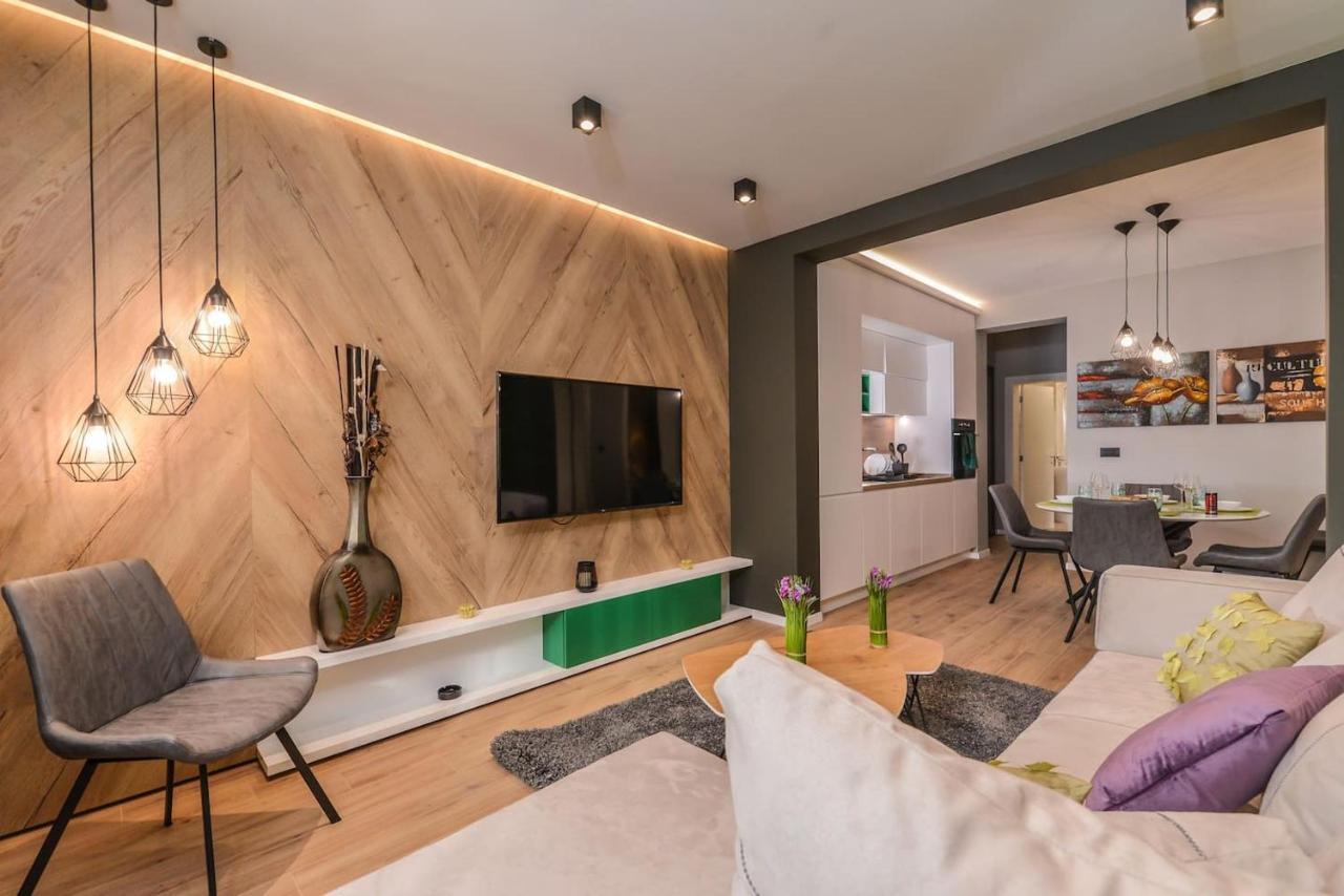 Urban Eden - Lux & Style, 2-Bedroom, 2-Bathroom Sofya Dış mekan fotoğraf