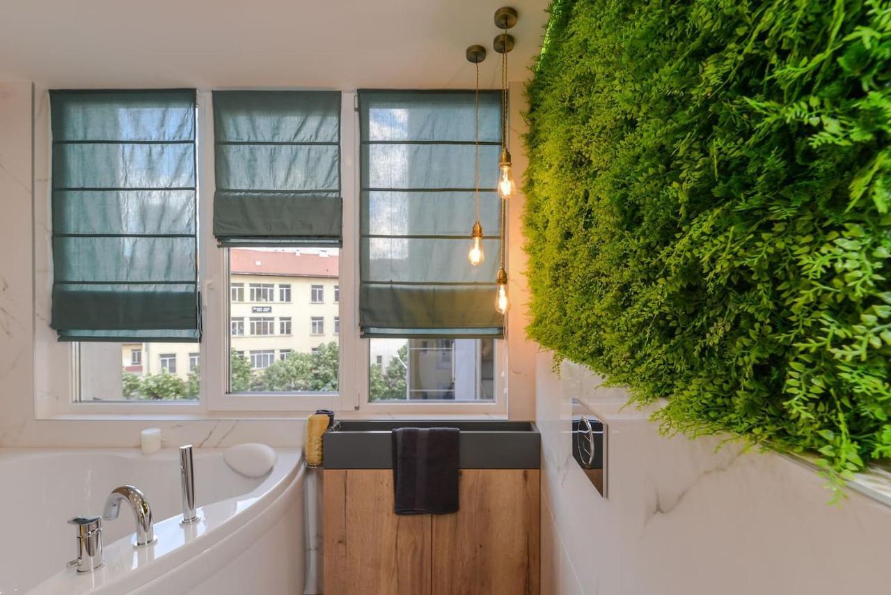 Urban Eden - Lux & Style, 2-Bedroom, 2-Bathroom Sofya Dış mekan fotoğraf