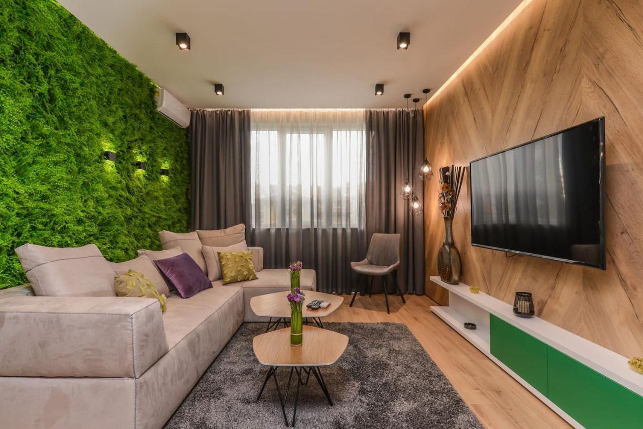Urban Eden - Lux & Style, 2-Bedroom, 2-Bathroom Sofya Dış mekan fotoğraf
